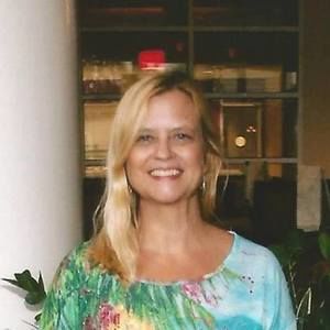 Meet your Posher, Becky